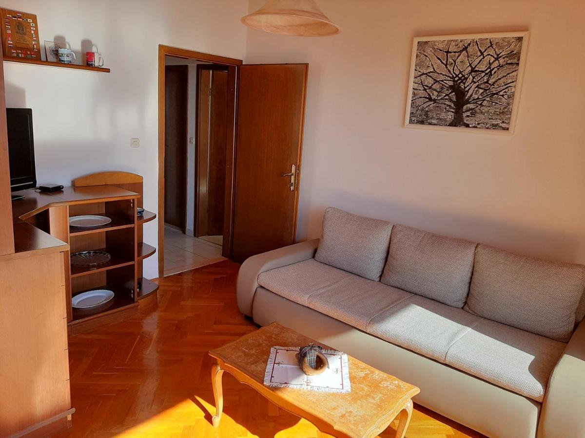 טרוגיר Apartments Ljulj מראה חיצוני תמונה