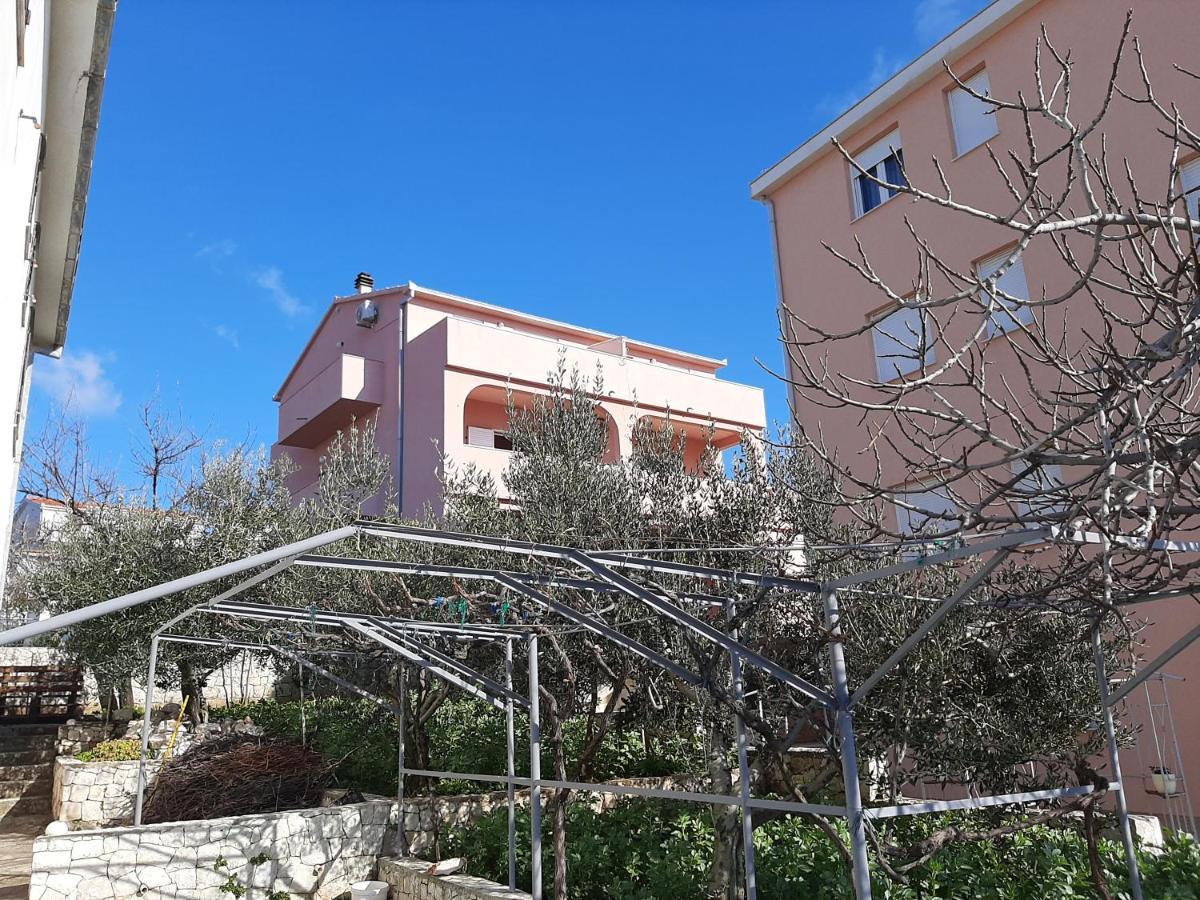 טרוגיר Apartments Ljulj מראה חיצוני תמונה