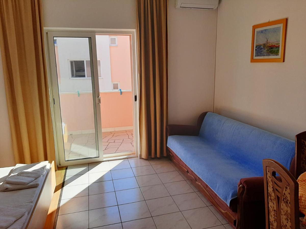 טרוגיר Apartments Ljulj מראה חיצוני תמונה